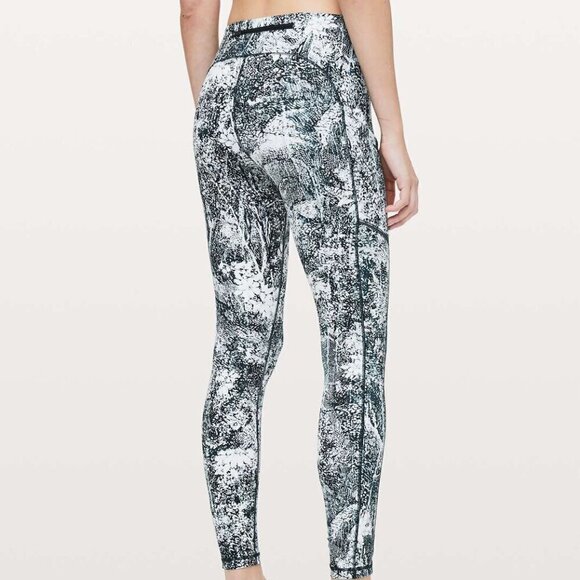 Lululemon Speed Up Tight *Full-On Luxtreme 28" Wildwood Multi - Picture 3 of 15
